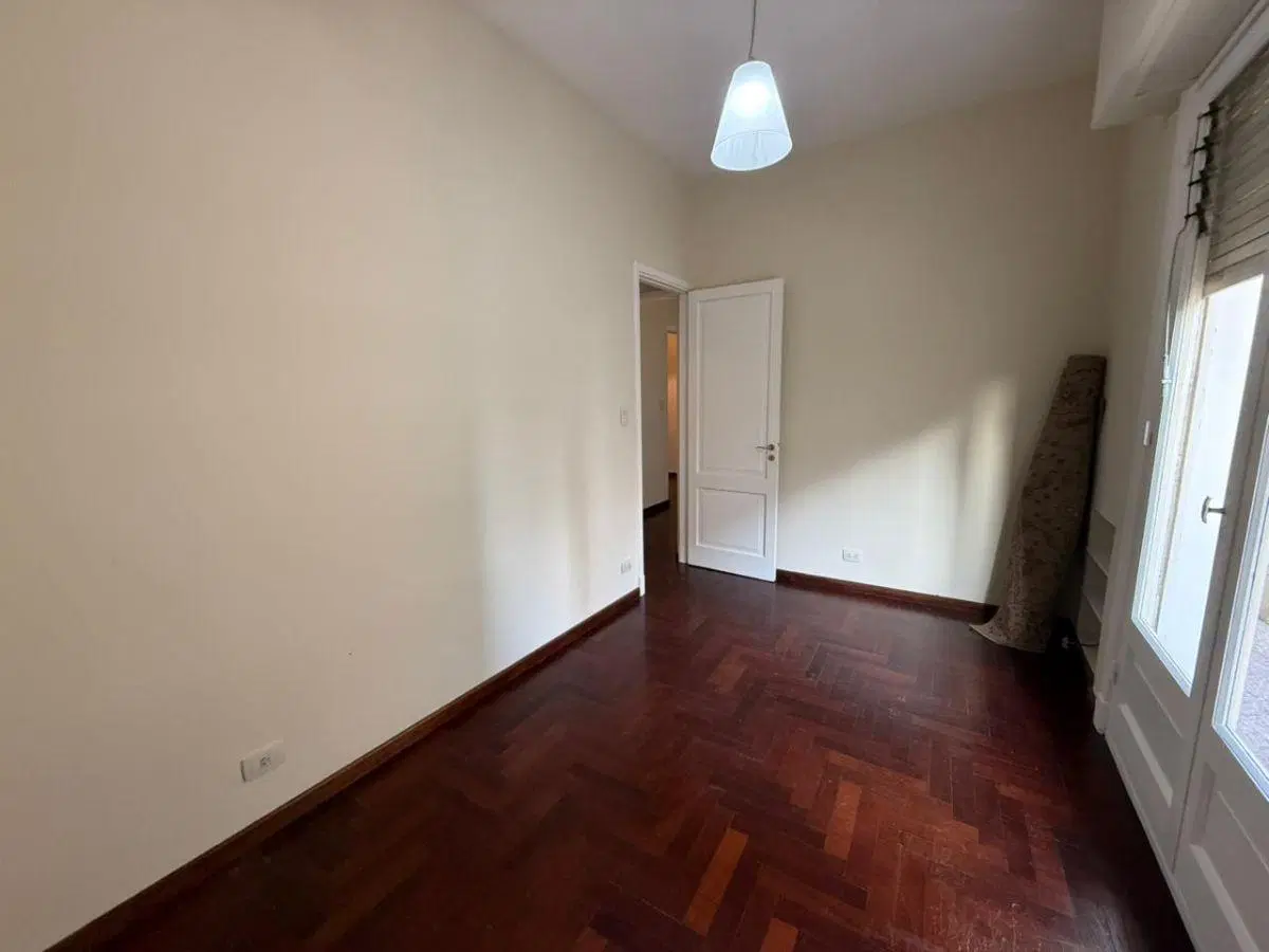 DEPARTAMENTO 3 AMBIENTES AL FRENTE CON BALCON CORRIDO 5