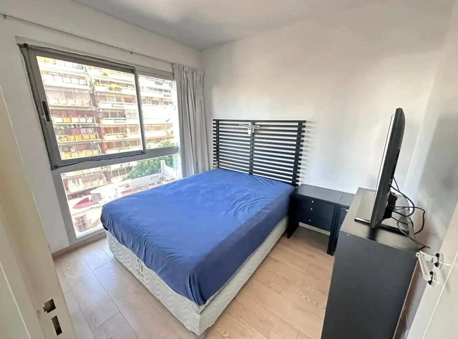 HERMOSO DEPARTAMENTO 3 AMBIENTES AL FRENTE CON BALCÓN - COCHERA FIJA Y BAULERA - TORRE DALLA FONTANA 3