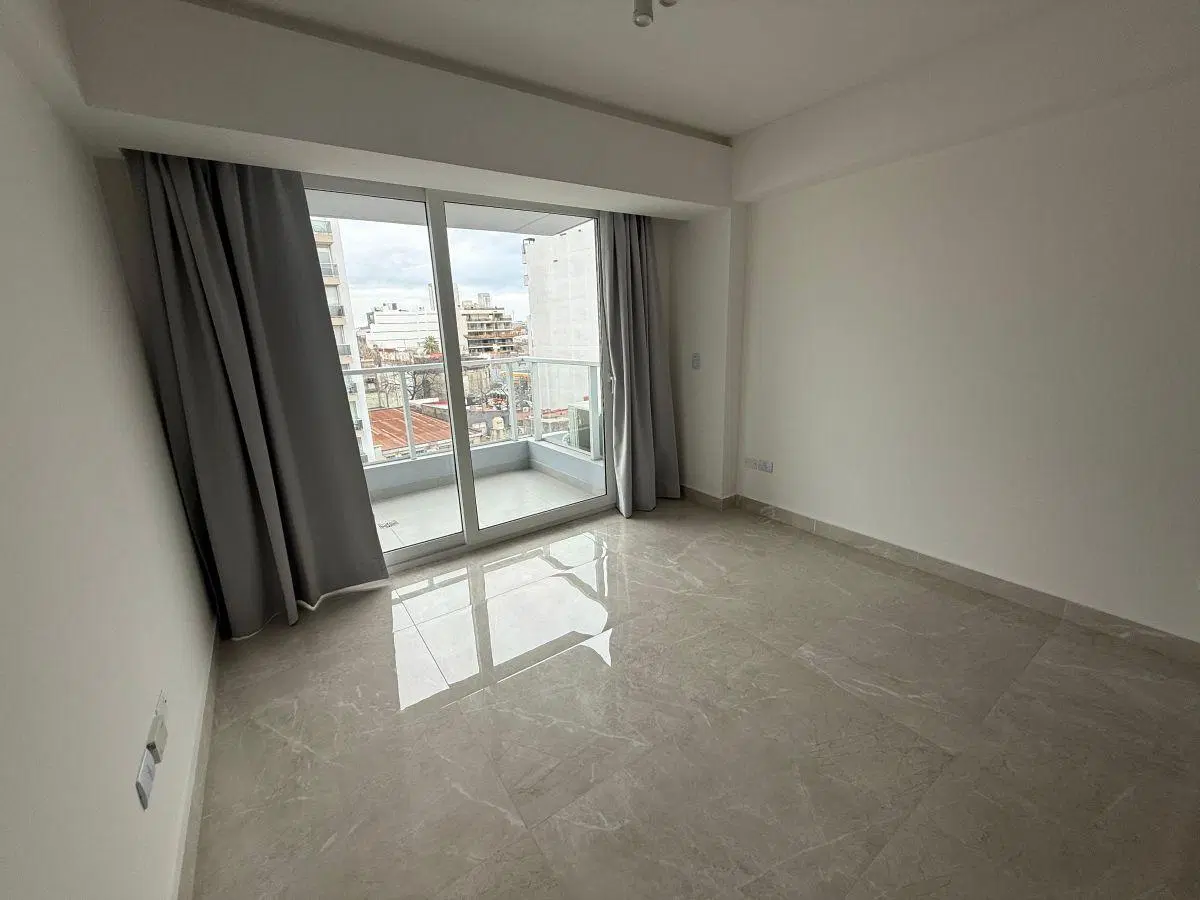 DEPARTAMENTO 2 AMBIENTES A ESTRENAR AL CONTRAFRENTE CON BALCÓN 1