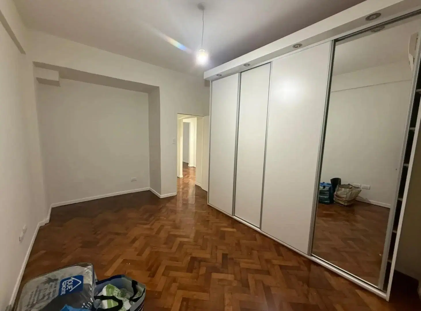 HERMOSO DEPARTAMENTO EN PLANTA BAJA - 2 AMBIENTES AL FRENTE CON PATIO 2