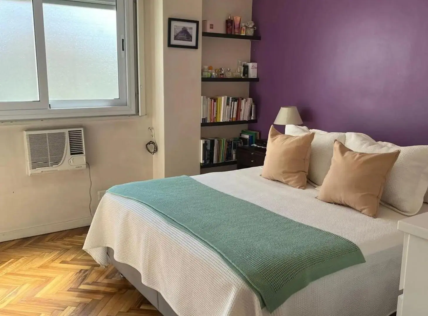 DEPARTAMENTO 2 AMBIENTES AL FRENTE CON BALCÓN - APTO PROFESIONAL 4