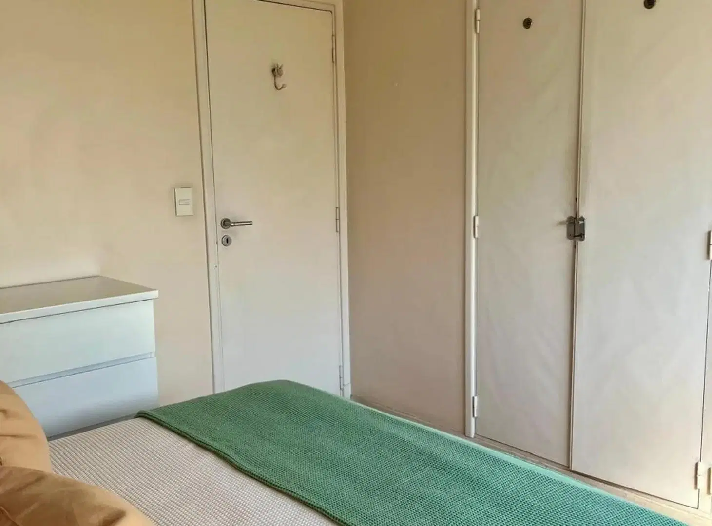 DEPARTAMENTO 2 AMBIENTES AL FRENTE CON BALCÓN - APTO PROFESIONAL 2
