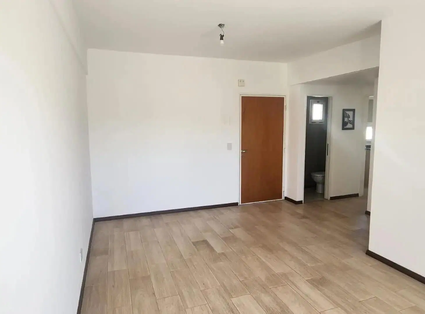 SEMIPISO 3 AMBIENTES AL CONTRAFRENTE CON BALCÓN Y COCHERA FIJA CUBIERTA 2