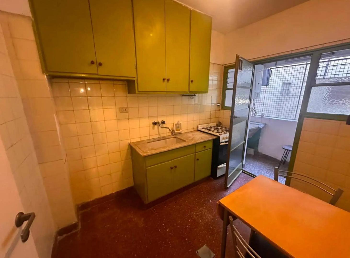 Foto de DEPARTAMENTO 2 AMBIENTES LATERAL - EXCELENTE UBICACIÓN, imagen 5