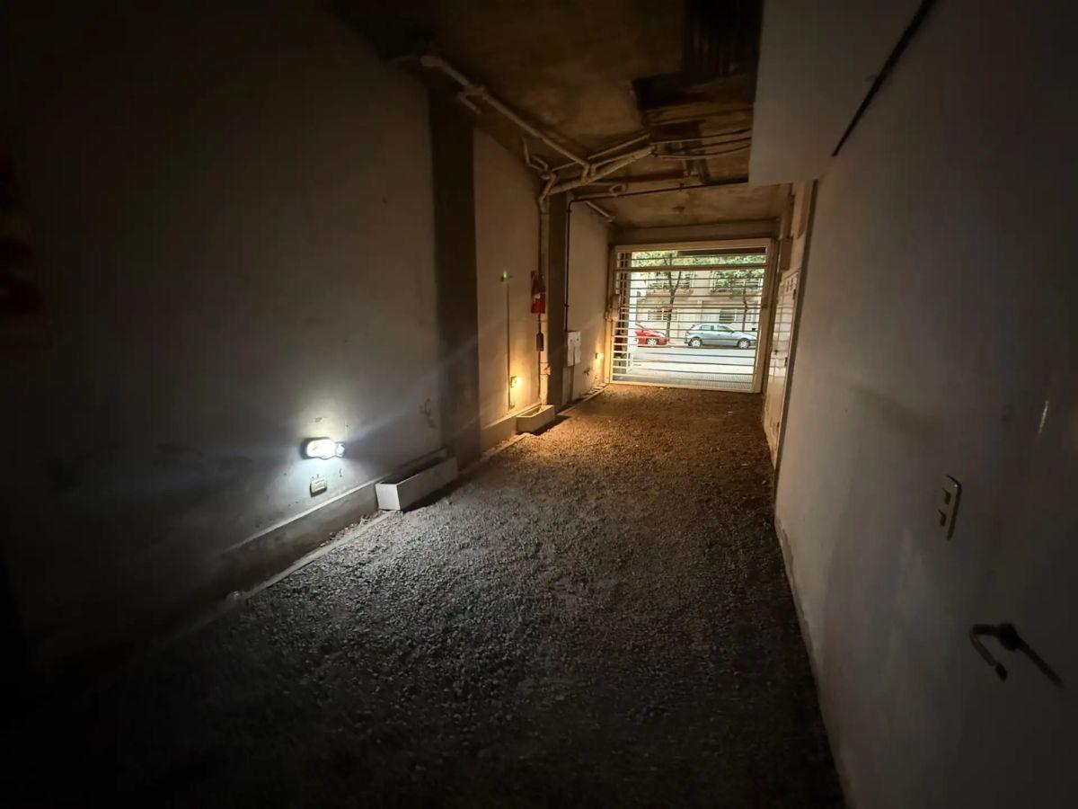 Foto de AMPLIO MONOAMBIENTE AL FRENTE CON BALCÓN Y ESPACIO GUARDACOCHE, imagen 4