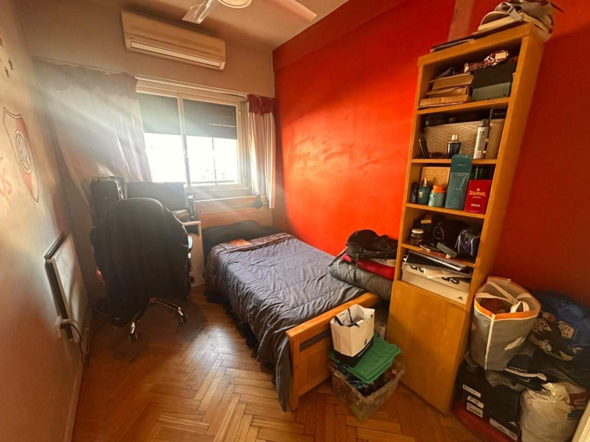 Foto de AMPLIO DEPARTAMENTO 5 AMBIENTES AL FRENTE CON BALCON CORRIDO - APTO, imagen 3