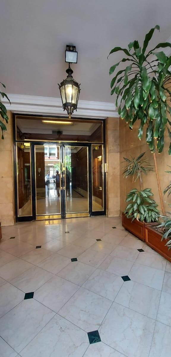 Exclusivo Piso de Oficina de Gran Categorìa! con Excelente Renta en Dòlares 3