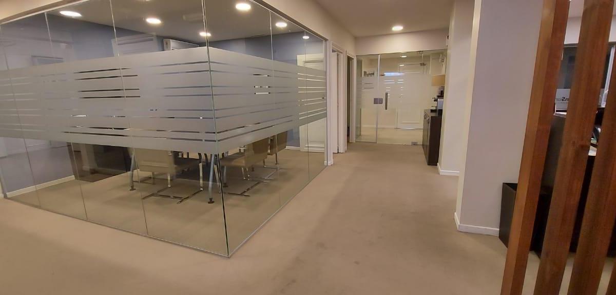 Exclusivo Piso de Oficina de Gran Categorìa! con Excelente Renta en Dòlares 4