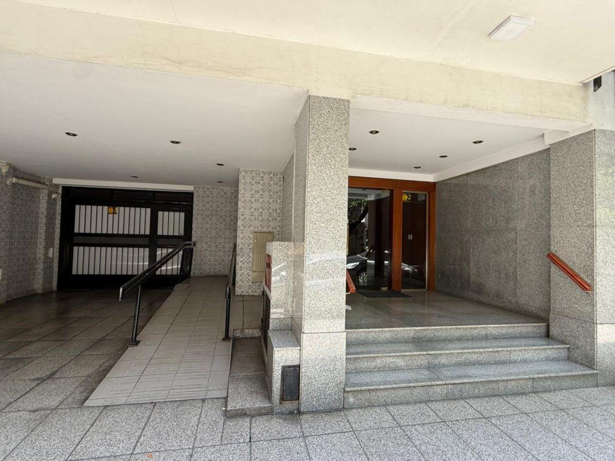 Foto de Excelente Semipiso 3 Amb con Balcón Corrido | Palier Semiprivado |, imagen 3