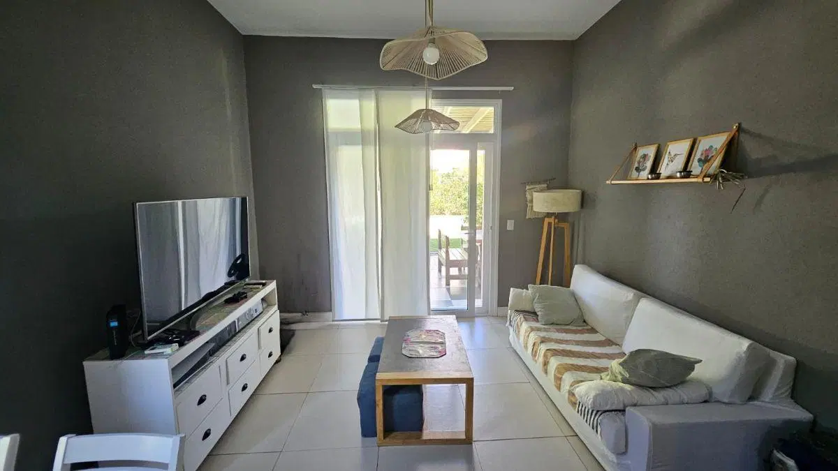 Excelente casa en venta muy bien ubicada de 3/4 Dorm+ Dep serv 2