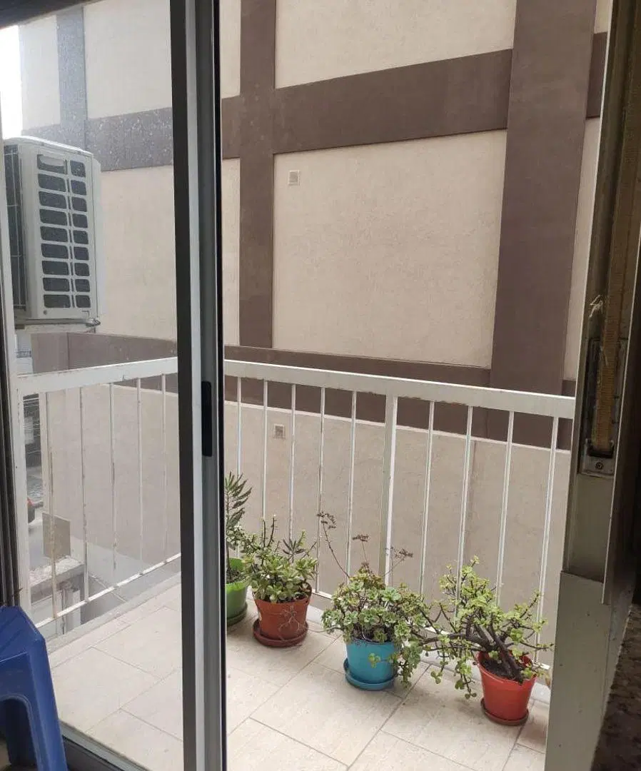 Saenz Peña, Monoambiente al contrafrente con balcón, luminoso! 4