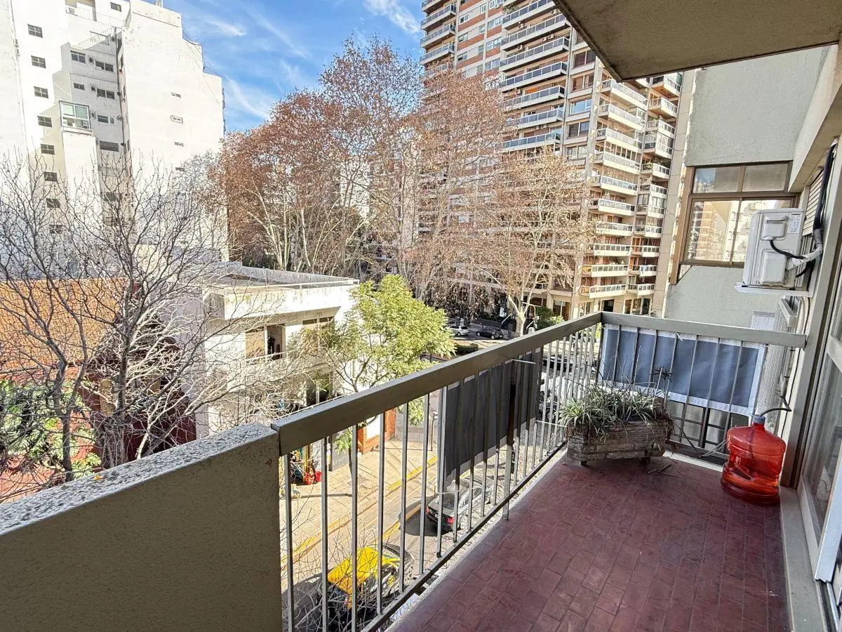 Belgrano R 2 ambientes , sup. 42,49 m2 al frente balcon corrido super Luminoso!! 5