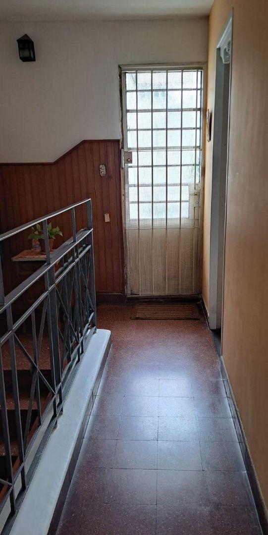 Foto de PH en venta Villa del Parque 3 amb PATIO, TERRAZA QUINCHO PARRILLA, imagen 2