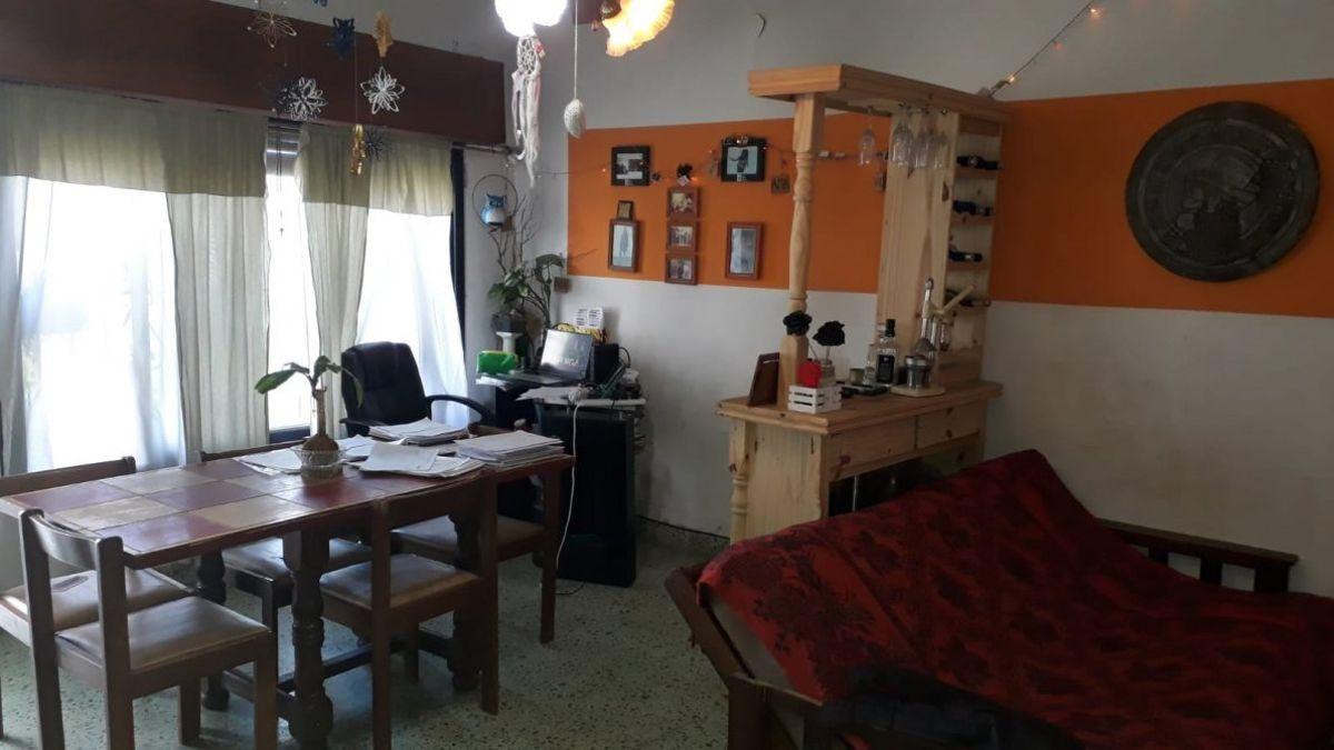 Foto de Casa VENTA 4 Ambientes + Monoambiente Independiente + patio y garage, imagen 1