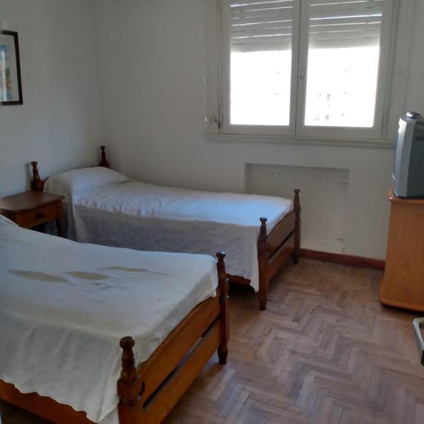 Foto de VENTA DEPARTAMENTO 3 AMBIENTES CON DEPCIA - BALCON TERRAZA AL FRENTE, imagen 3