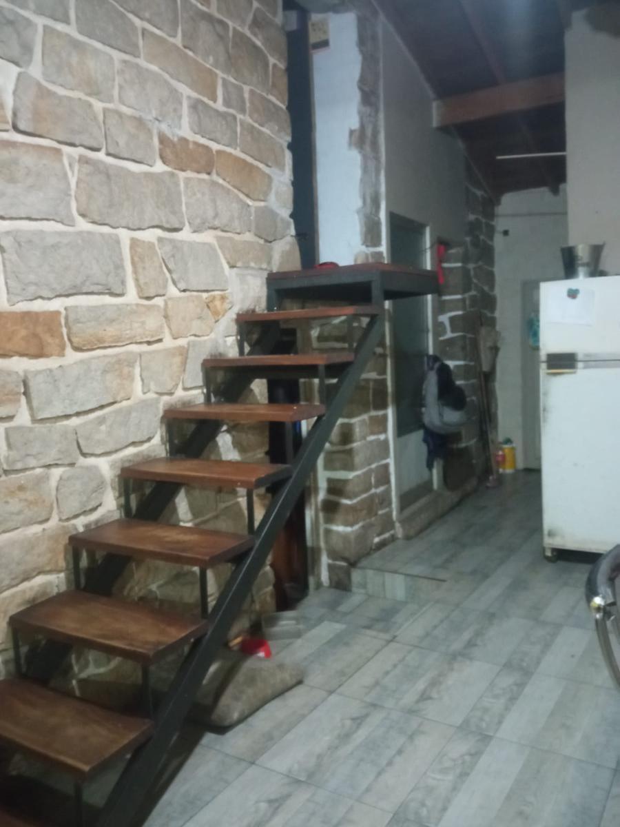 Vendo Casa 4 Ambientes Mas Departamento en Barrio Bosque Alegre 1