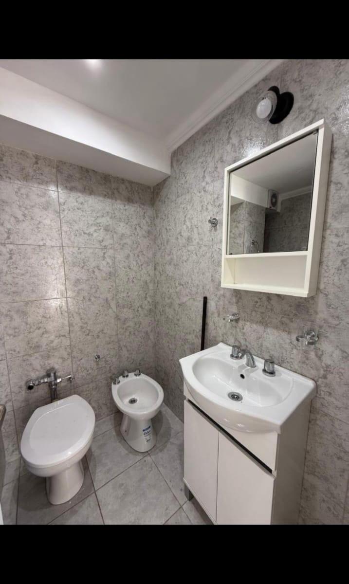 Foto de VENDO DEPARTAMENTO 3 AMBIENTES CON VISTA PARCIAL AL MAR - ZONA CENTRO, imagen 2
