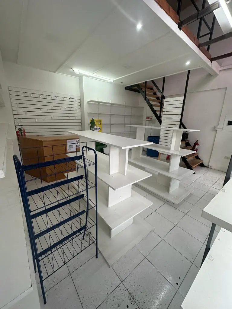 Local en alquiler! - excelente zona comercial Castelli 1400 4