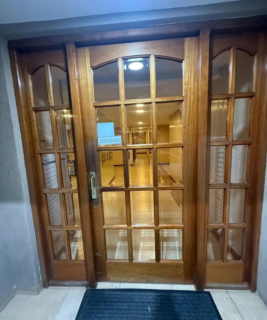 Venta departamento 2 ambientes invertido al frente con balcón | Zona Güemes 5