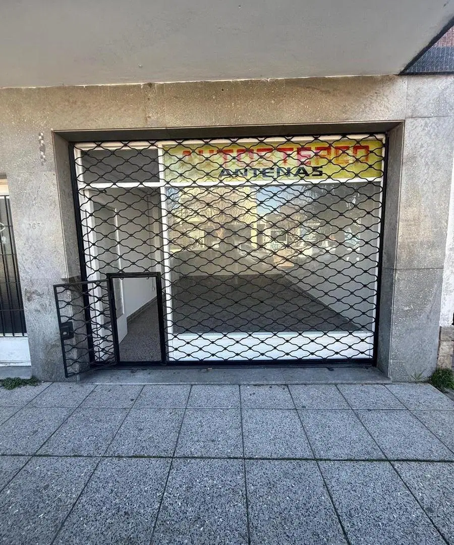 Local en alquiler - Magallanes 3600 1