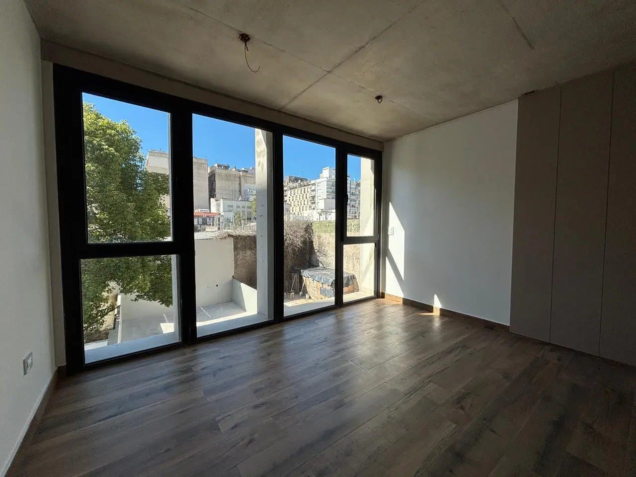 Venta departamento 1 ambiente al contrafrente en Edificio BONJO 10 4