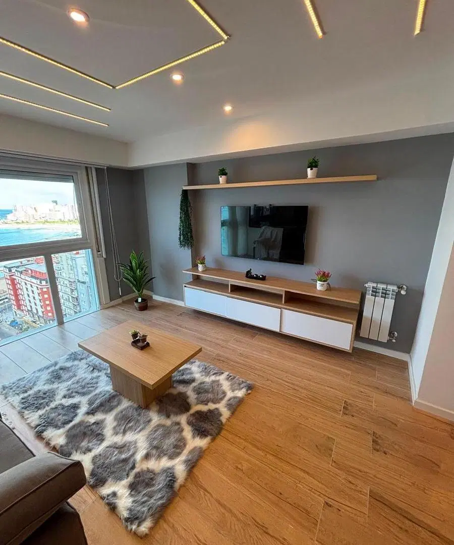Venta departamento de 3 ambientes a la calle con balcón y vista al mar 3