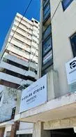 VENDO EXCELENTE DEPARTAMENTO 4 AMBIENTES   ESCRITORIO CON VISTA PLENA AL MAR  EN LA PERLA 4