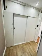 VENDO EXCELENTE DEPARTAMENTO 4 AMBIENTES   ESCRITORIO CON VISTA PLENA AL MAR  EN LA PERLA 5
