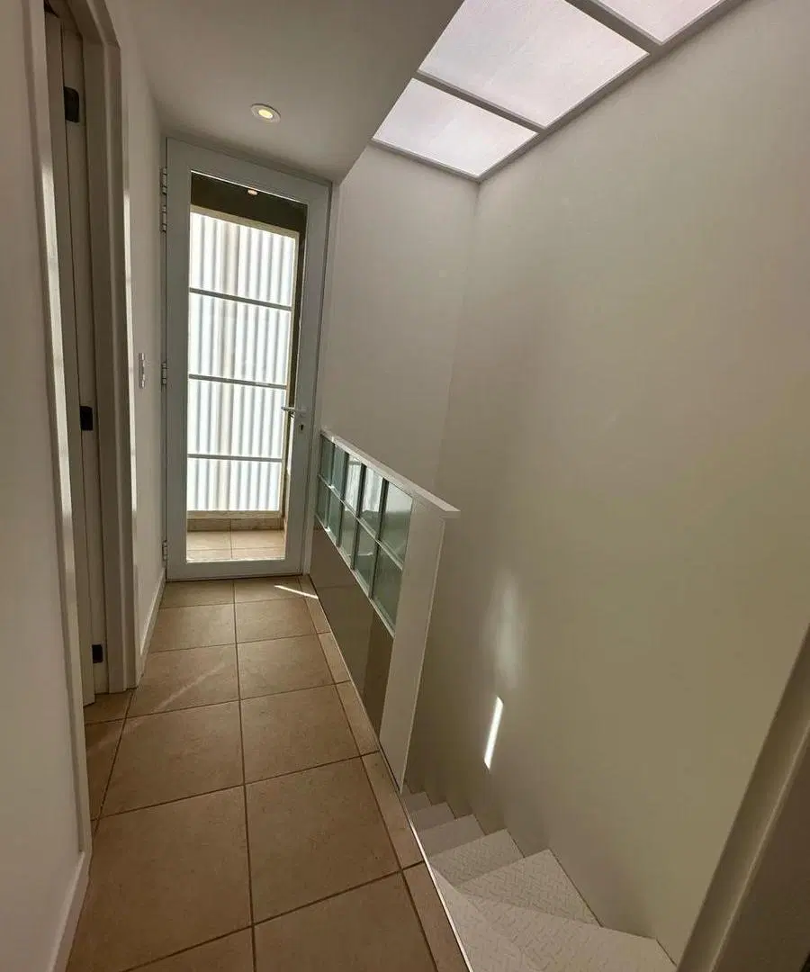 Duplex - 2 amb con balcón, 1 de mayo al 200 Villa Primera - Cocheras - a estrenar 3