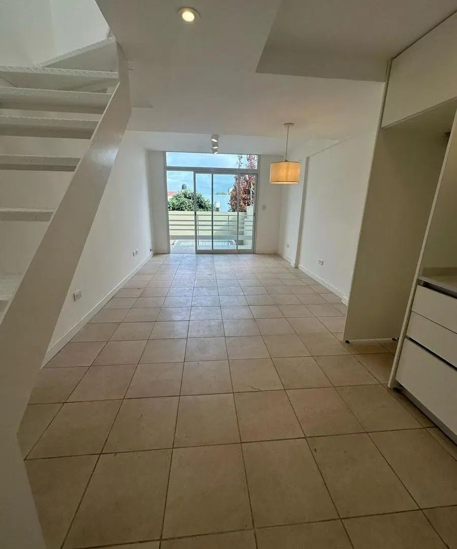 Duplex - 2 amb con balcón, 1 de mayo al 200 Villa Primera - Cocheras - a estrenar 1
