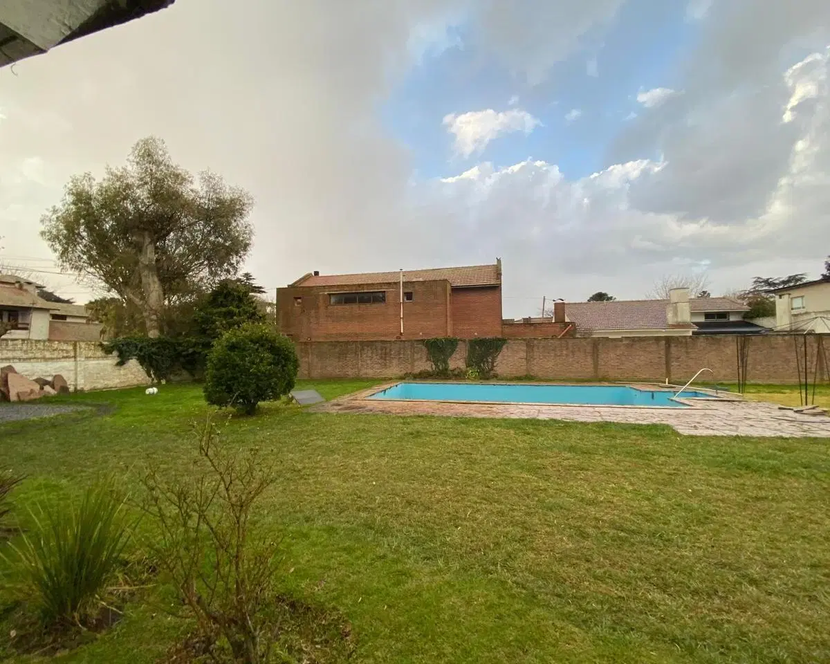 Venta Lote con Piscina en La Florida! Oportunidad Unica! 3