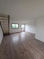Venta dúplex de 3 ambientes a la calle con balcón 1