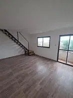 Venta dúplex de 3 ambientes a la calle con balcón 3