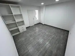 Venta PH 2 ambientes reciclado con patio propio 2