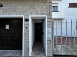 Venta PH 2 ambientes reciclado con patio propio 4