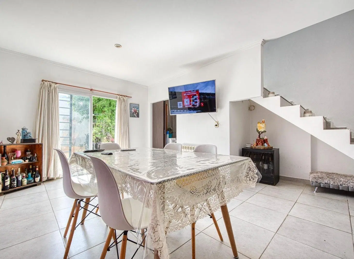 VENTA PH 4 AMBIENTES AL FRENTE CON PARQUE PROPIO Y ENTRADA INDEPENDIENTE 1