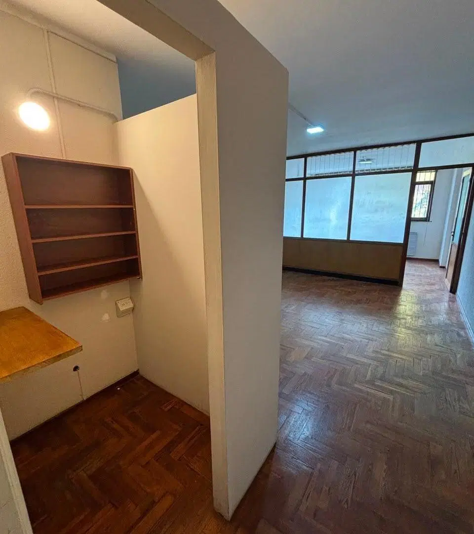VENTA OFICINA AL FRENTE – Zona Centro, a metros de Plaza Mitre 3
