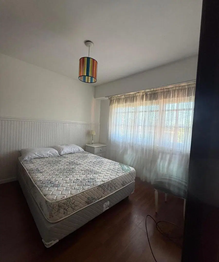 Casa en Venta - 5 Ambientes - Patio y Pileta de Fibra de Vidrio 8