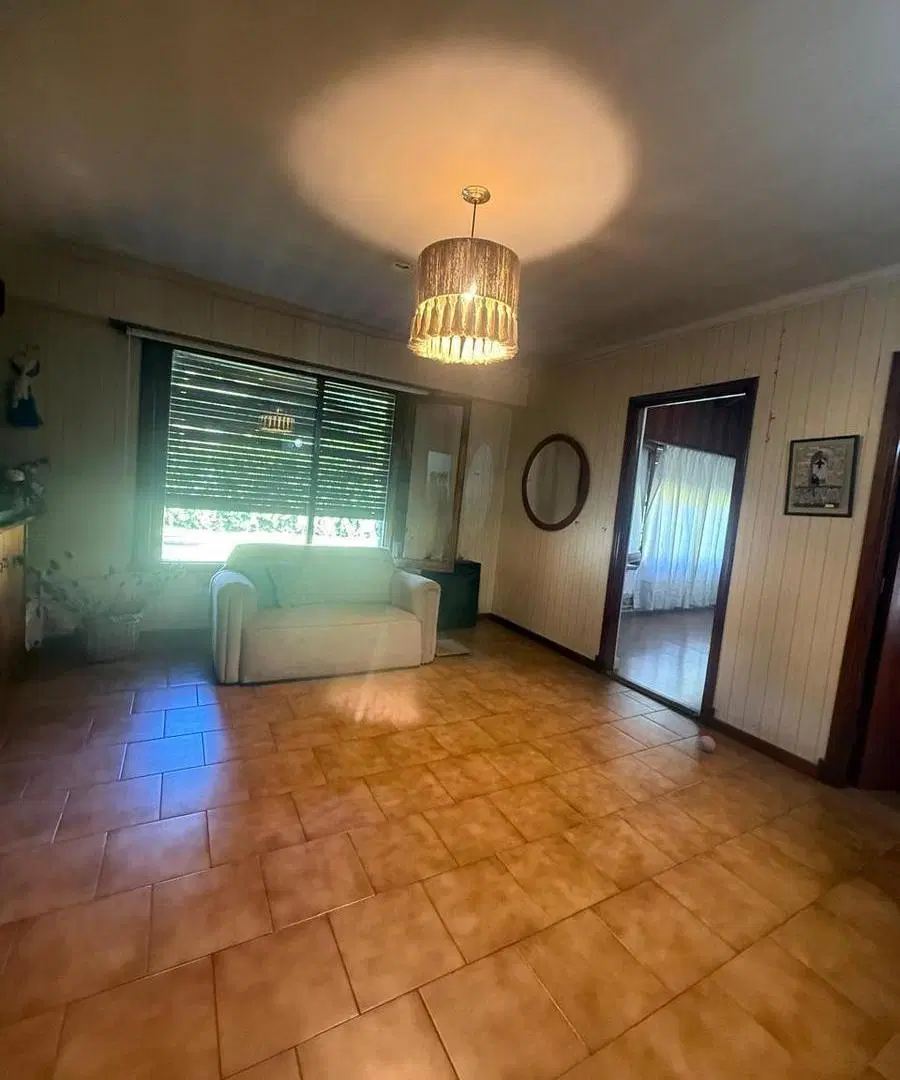 Chalet Edificado Sobre 2 Lotes Sobre La Calle Principal del Bosque - Don Artro 4
