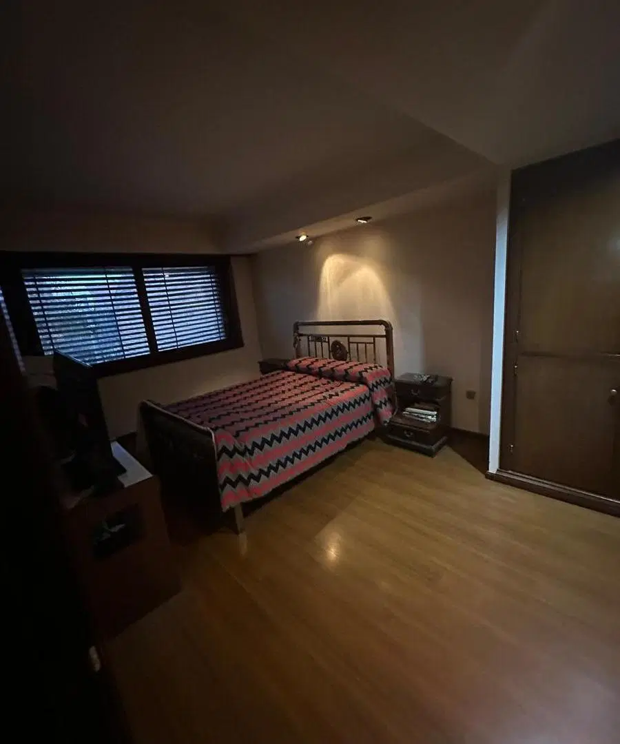 Venta Gran Chalet de 5 Amb - San Carlos - Parque - Garage Quincho - 2 Plantas 5