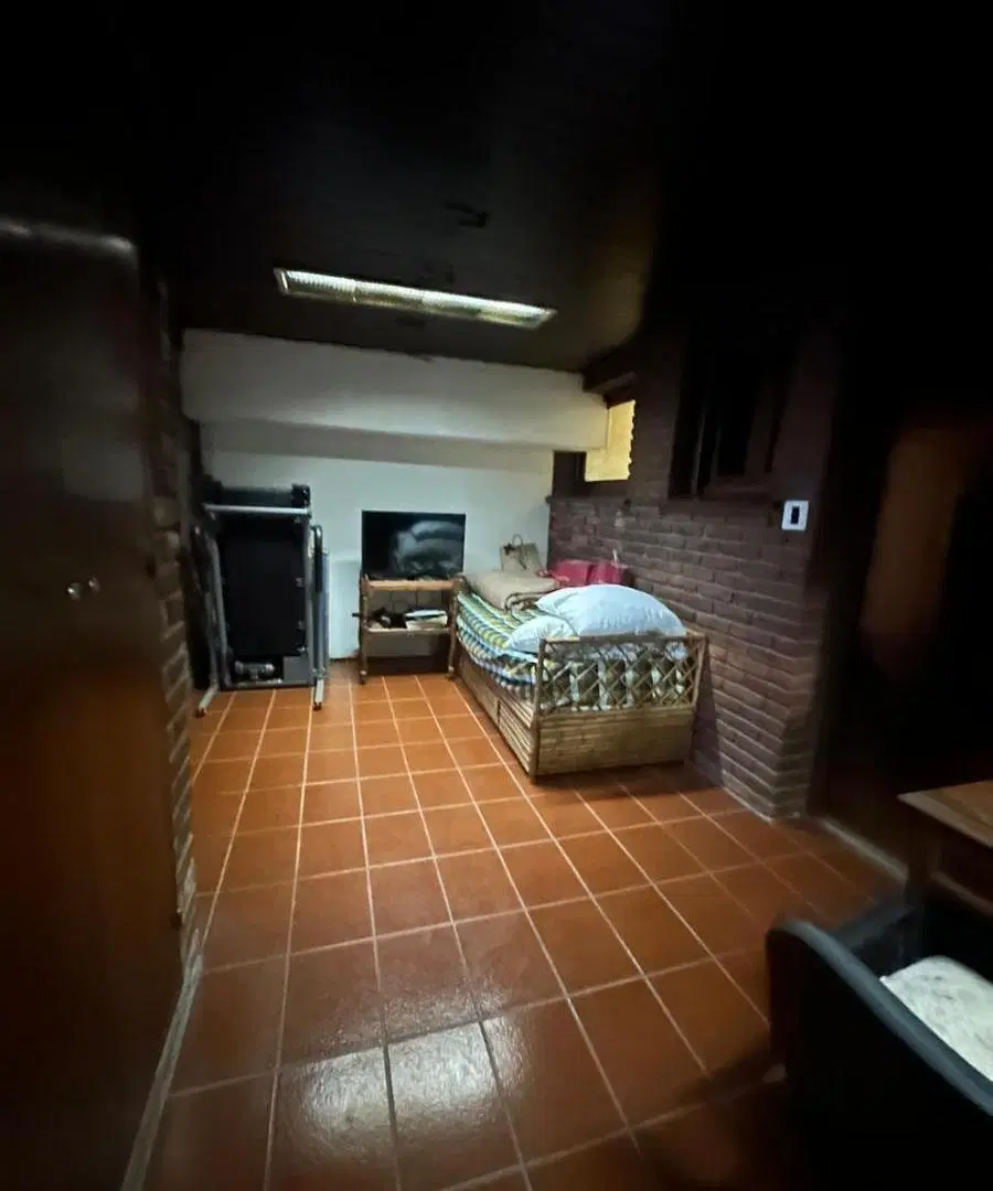 Venta Gran Chalet de 5 Amb - San Carlos - Parque - Garage Quincho - 2 Plantas 8