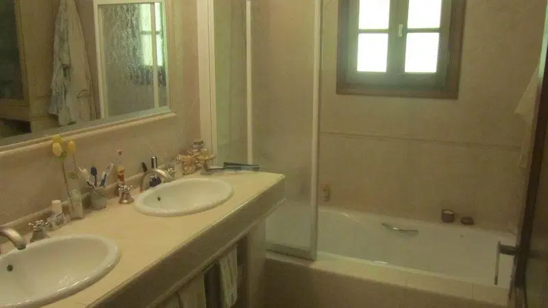 Venta Gran Quincho de Mas de 100 M, un Lote de Parque con Piscina 8