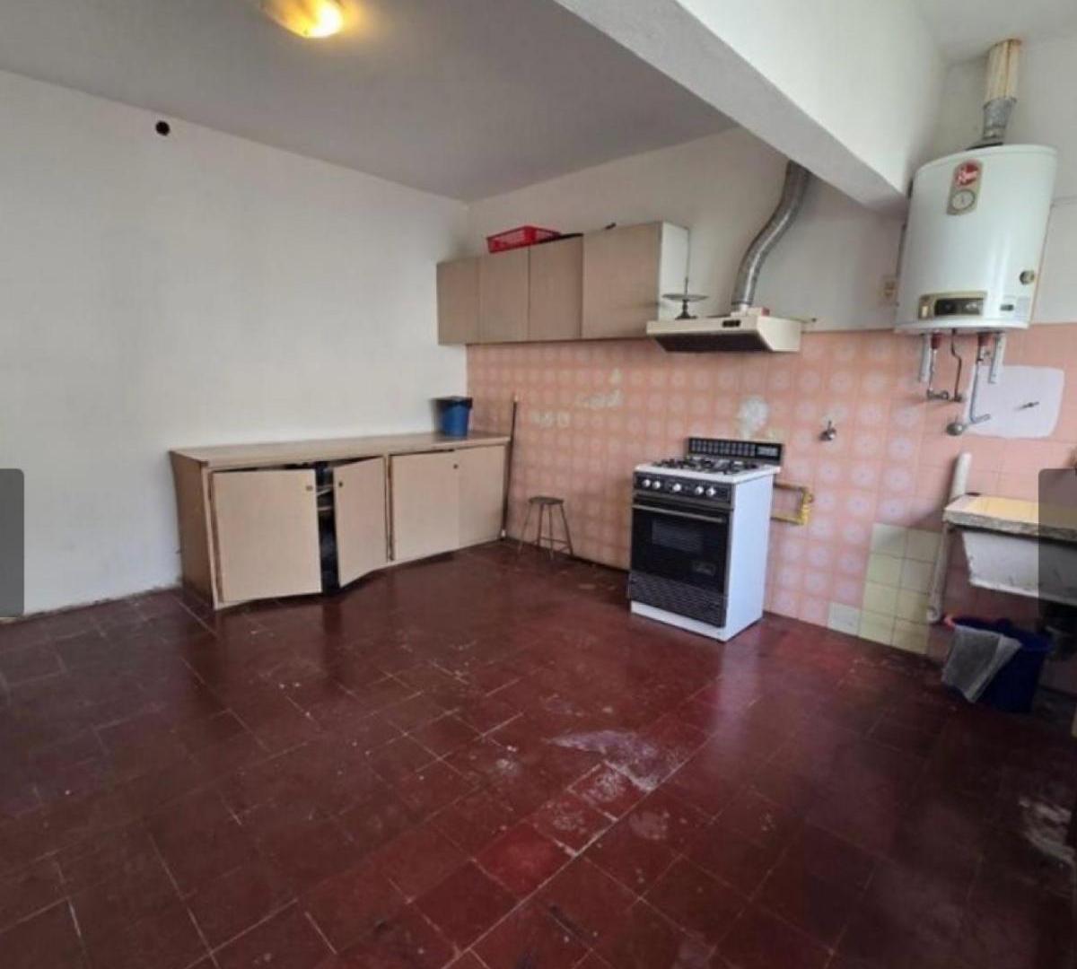 Foto de Casa 4 Ambientes con 2 Baños Sobre Lote Propio, imagen 2