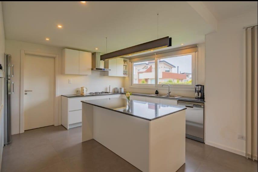 Foto de VENTA CASA 4 AMBIENTES | BARRIO PRIVADO TIERRAS DEL MAR, imagen 2