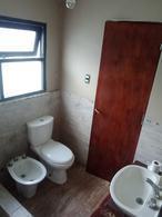 Foto de VENDO CASA 4 AMBIENTES MAS DEPARTAMENTO EN BARRIO BOSQUE ALEGRE, imagen 1