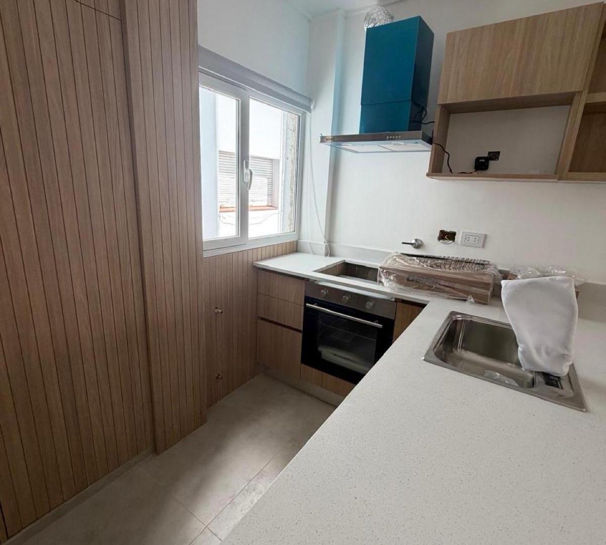 Foto de Departamento 3 Ambientes Totalmente Reciclado en Plaza Mitre, imagen 2
