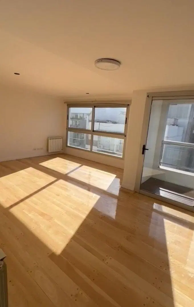Departamento en Venta 3 Ambientes Muy Luminoso - con Cochera Oportunidad! 2