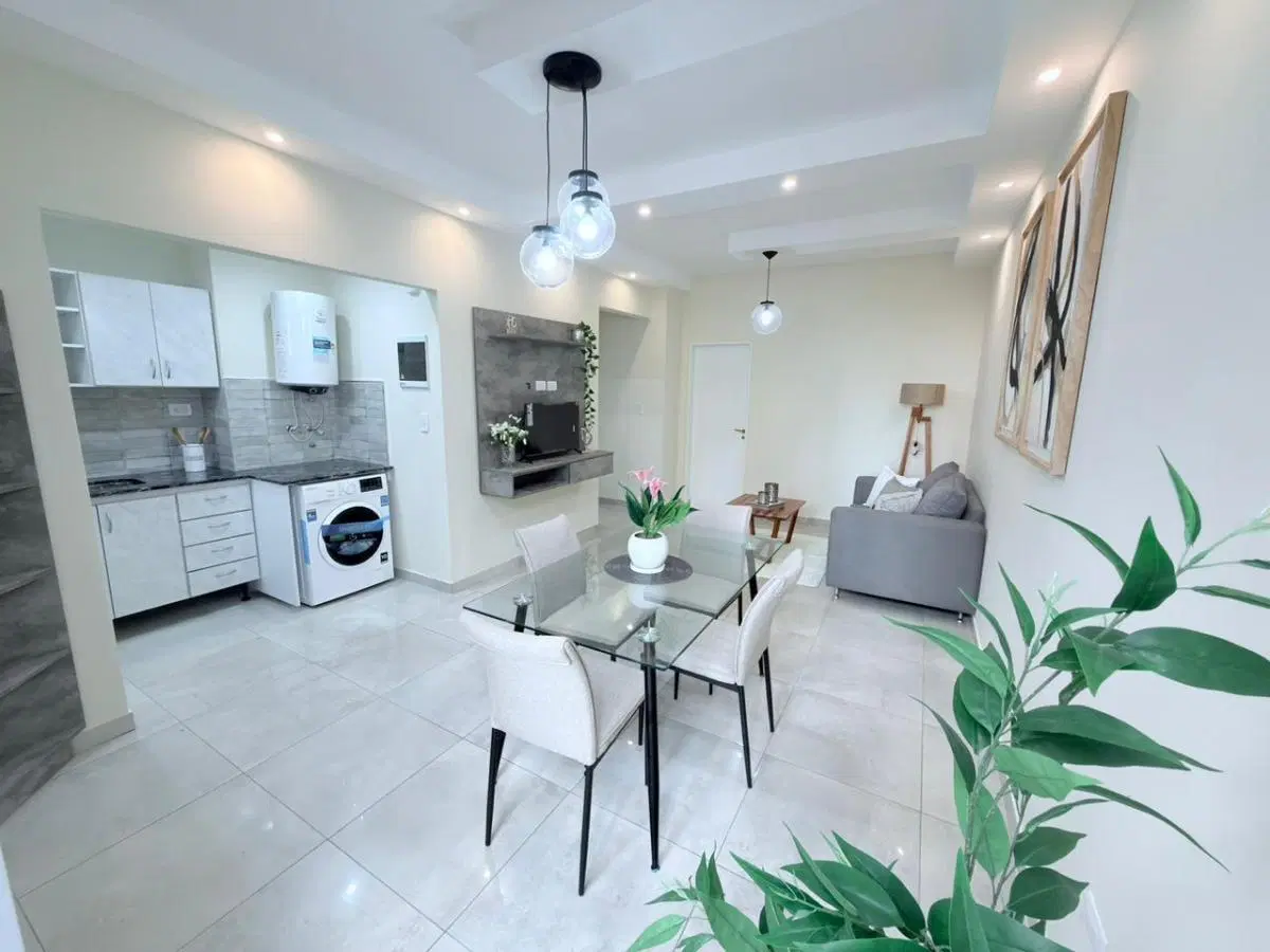 Departamento 2 Ambientes en Venta - Balcón a La Calle Brown 1500 4