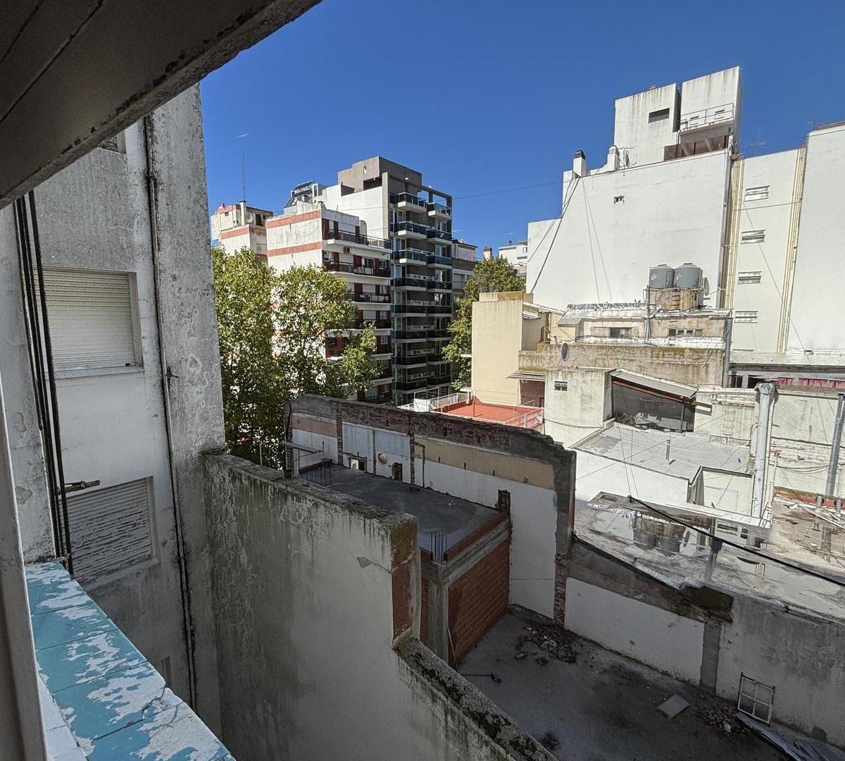 Foto de Venta Departamento 1 Ambiente Reciclado Al Lateral. Zona Güemes, Mar, imagen 5