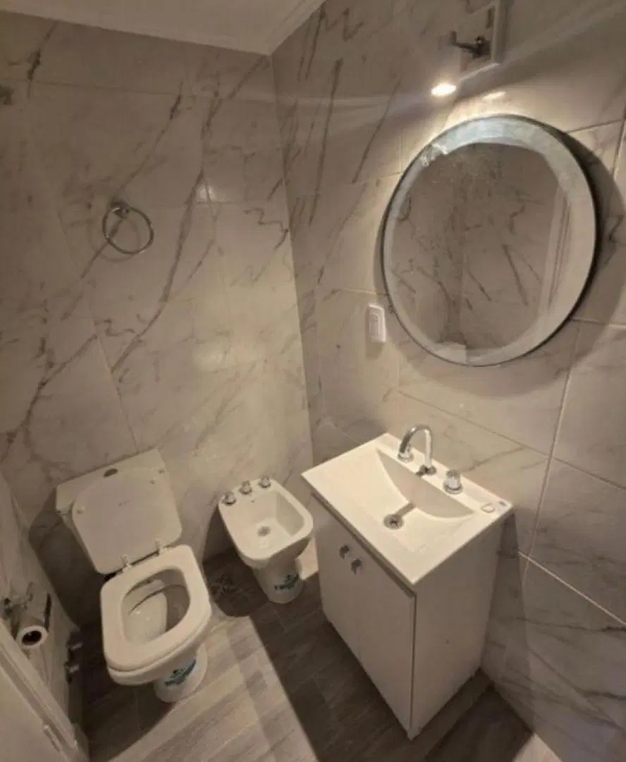 Departamento en Venta 1 Ambiente y Medio a La Calle con Balcón Saliente 5